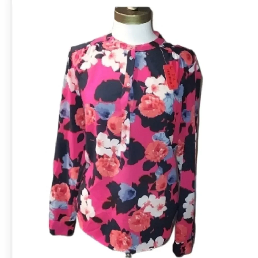 J.CREW  Pink Floral Print All Day Wear blouse  size M In excellent condition